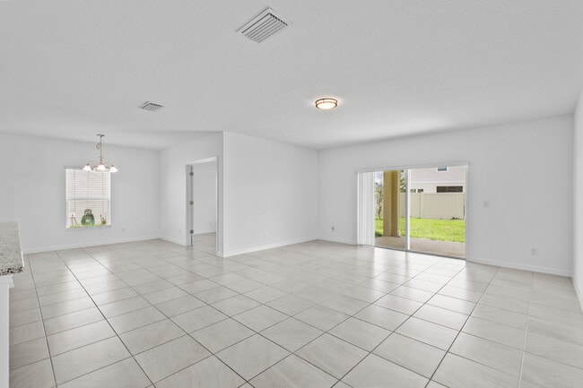 Building Photo - Spacious 4-Bedroom Home with Loft, Office & Private Backyard