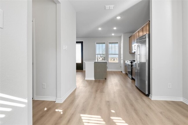 Building Photo - 241 Leeland Dr