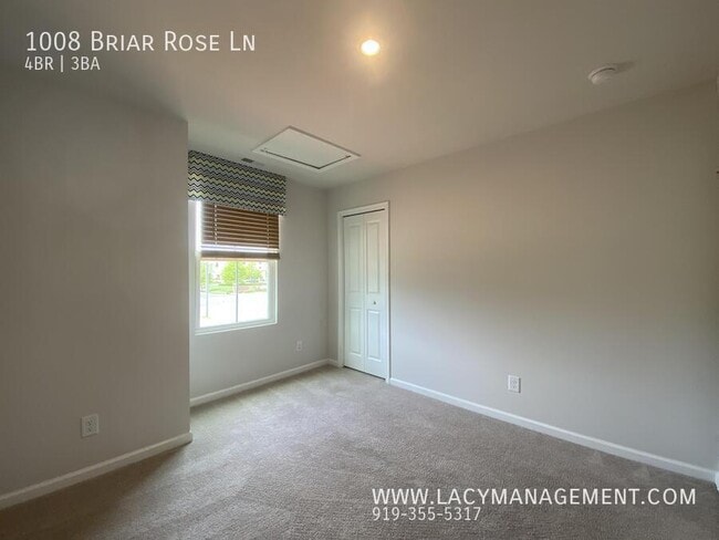 Building Photo - 1008 Briar Rose Ln