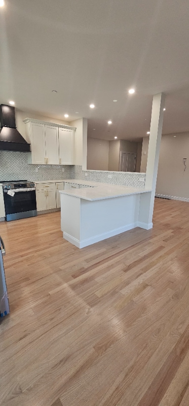 Building Photo - 15 Hadley Pl