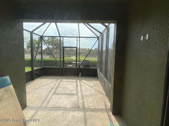 Building Photo - 708 Ventura Dr