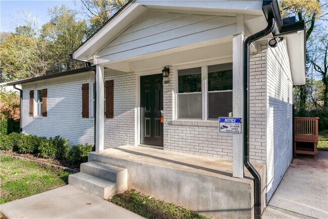 Building Photo - 1357 Plaza Ave SW