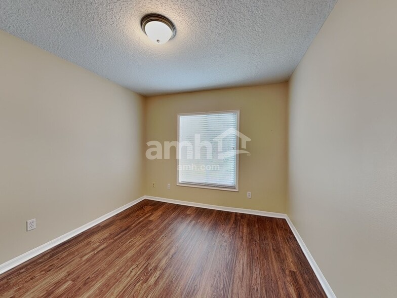 Building Photo - 15319 Torpoint Rd
