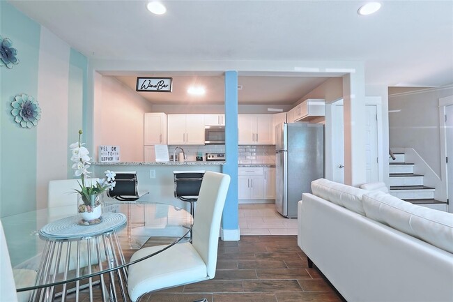 Building Photo - 4804 W Wind Trail