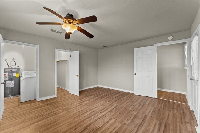 Building Photo - 25 2nd Ave N