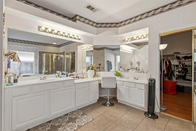 Building Photo - 3480 Daisy Ln