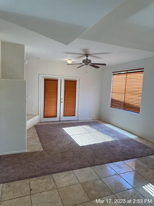 Building Photo - 664 Peachy Canyon Cir