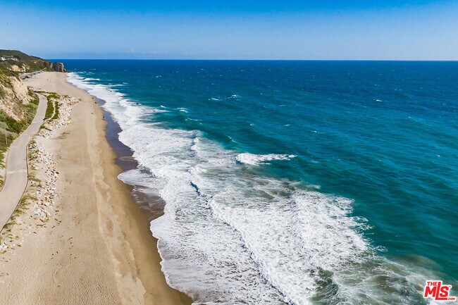 Building Photo - 6817 Seawatch Ln