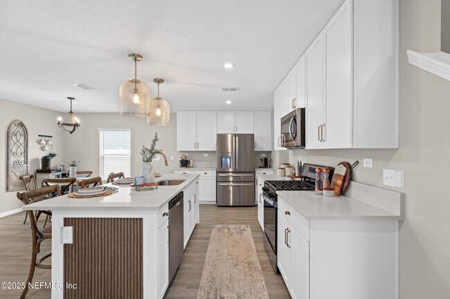 Building Photo - 2865 Firethorn Ave