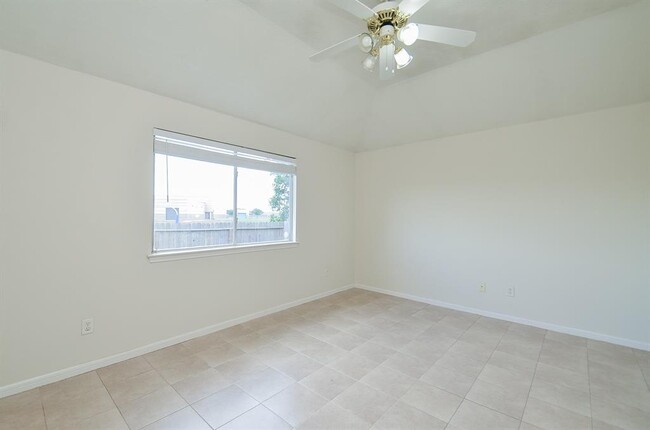 Building Photo - 21123 Bear Tree Trail