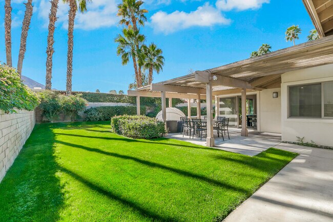 Building Photo - 45455 Crow Cir