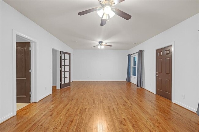 Building Photo - 2614 Long Pointe