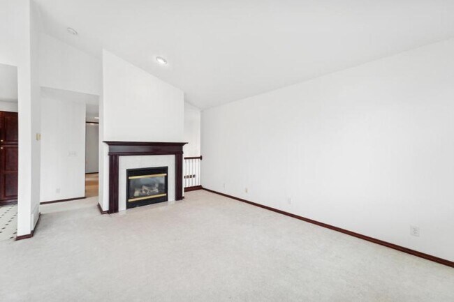 Building Photo - 3 bedroom in Seattle WA 98144