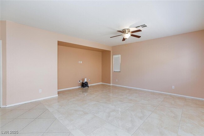 Building Photo - 6736 Prairie Dusk Dr