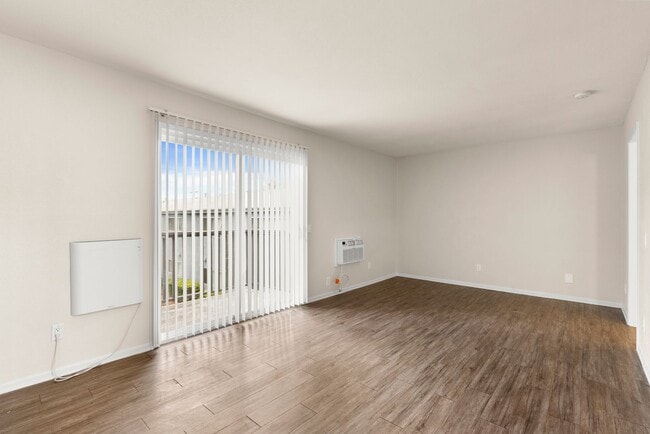 Interior Photo - Melrose Manor Apartments - Riverside, CA