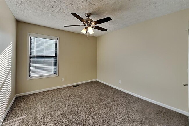 Building Photo - 6187 Brookside Ln