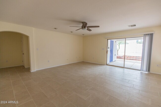 Building Photo - 9013 N 14th St