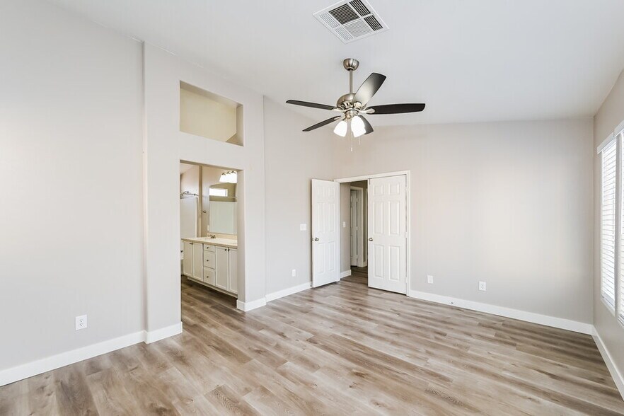 Building Photo - 8361 S Charlton Valley Ct