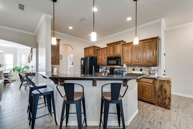 Building Photo - 7603 Canterbury St