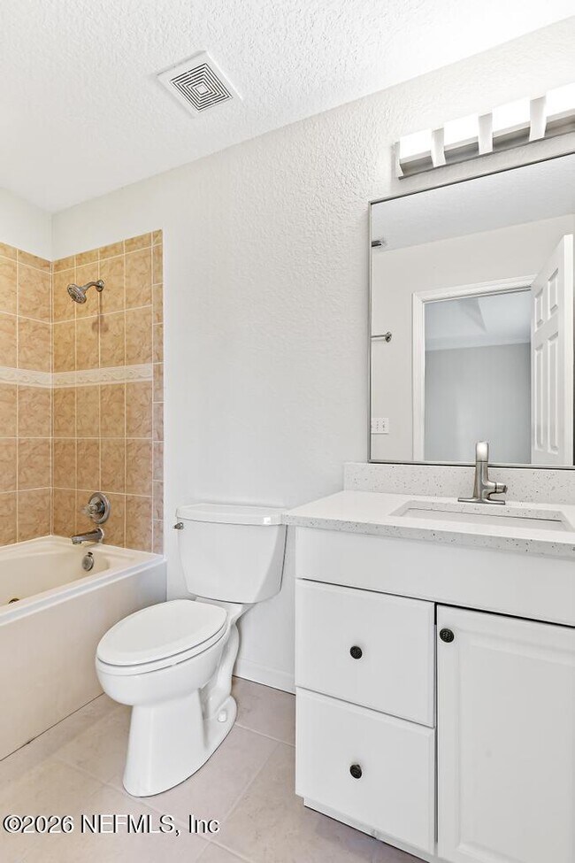 Building Photo - 66 W 14th St