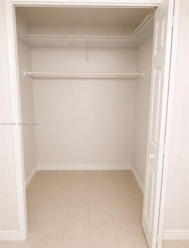 Building Photo - 8475 SW 156th Ct