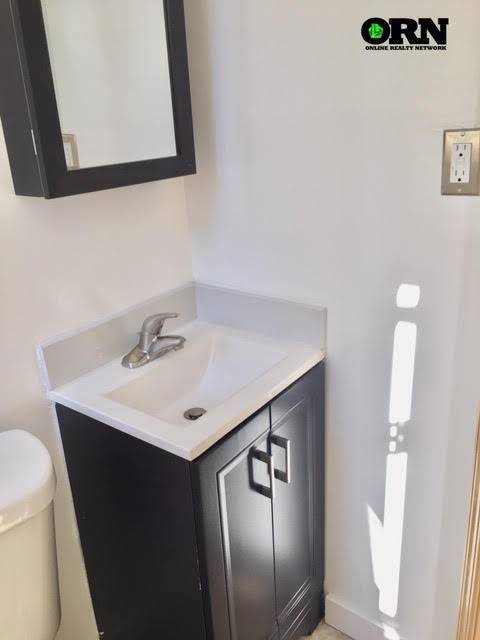 Building Photo - 54-38 Nurge Ave