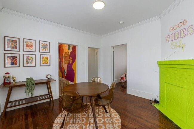 Building Photo - Three Bedroom Home!