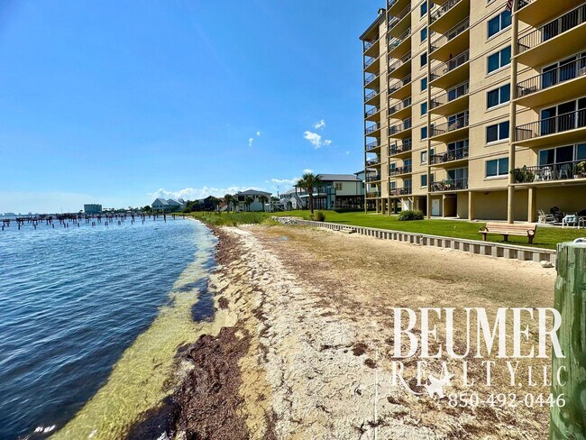 Building Photo - Discover your dream coastal retreat!