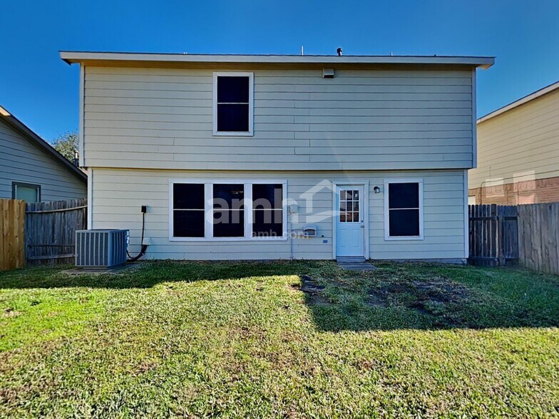 Building Photo - 29507 Legends Glen Dr