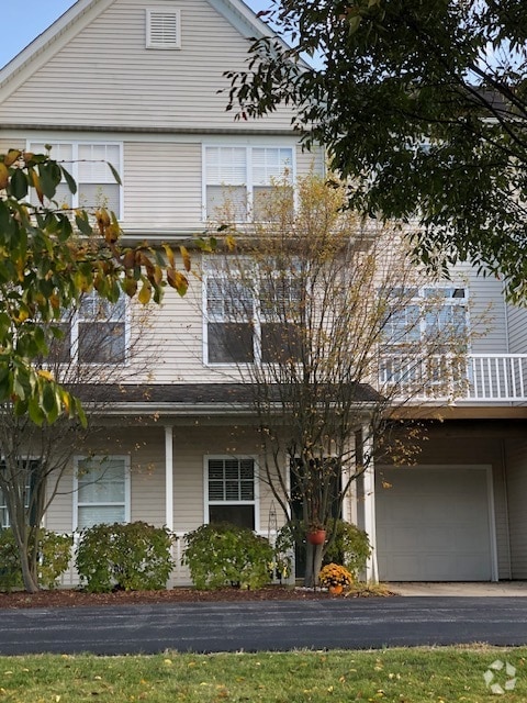 Building Photo - 1214 Chapman Ln