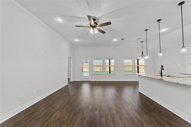 Building Photo - 7502 Grant Ln