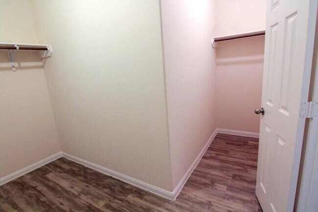 Building Photo - Bavaria - 12218 Gemma Ln, Houston, TX, 77044