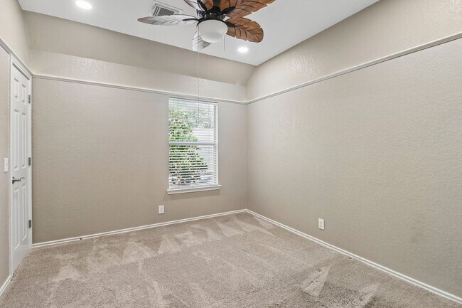 Building Photo - 3904 Arroyo Seco