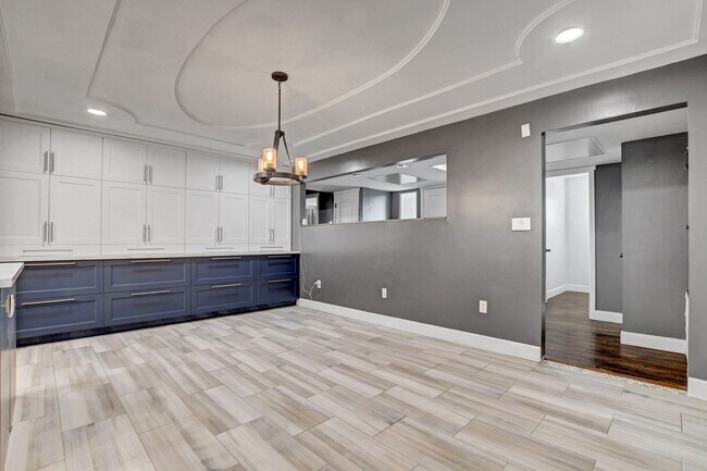 Building Photo - UNIQUE SINGLE FAMILY HOME! - No HOA, Car Lift, RV Parking and Nice Backyard