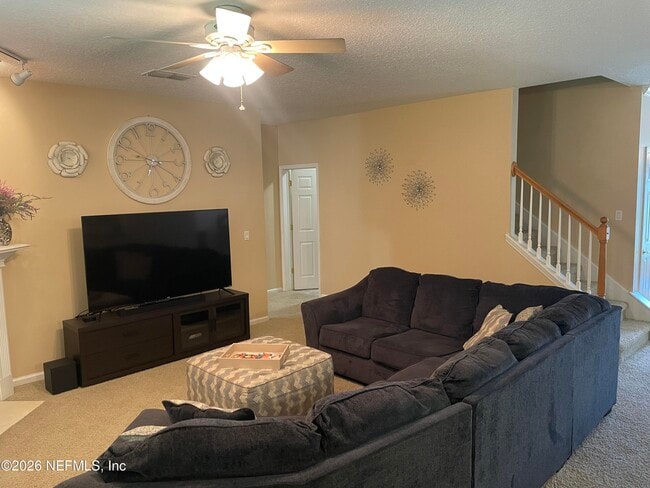 Building Photo - 2543 Willow Creek Dr