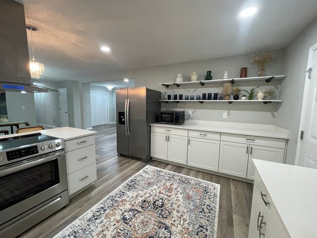 Building Photo - 137 Cherokee Trail