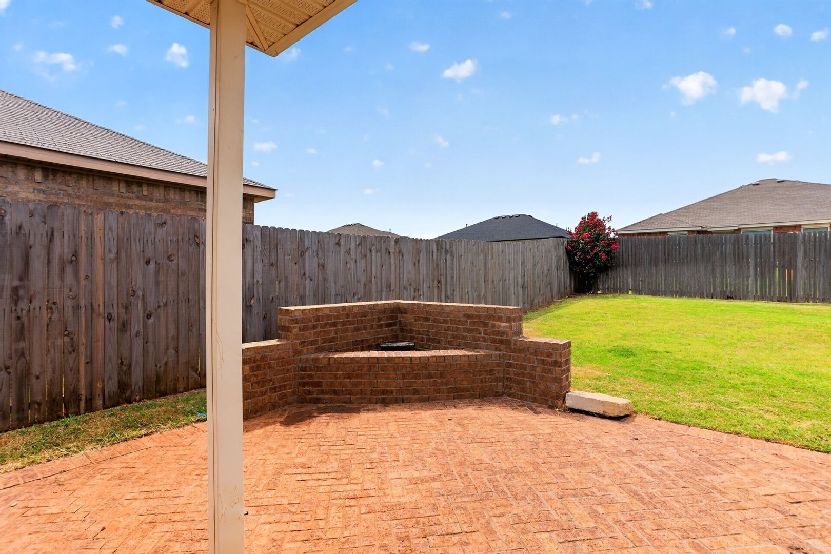 Building Photo - 13113 Camden Dr