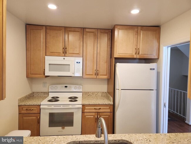 Building Photo - 10456 Parthenon Ct