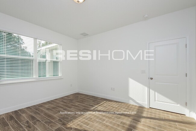 Building Photo - HOME FOR RENT!