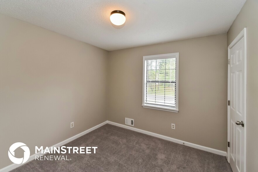 Building Photo - 308 Westwood Ct