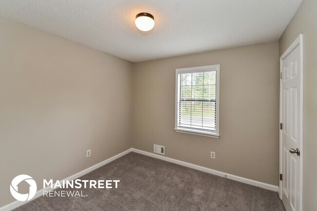 Building Photo - 308 Westwood Ct