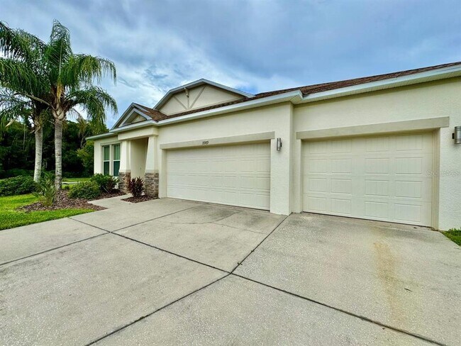 Building Photo - 3989 Windcrest Dr