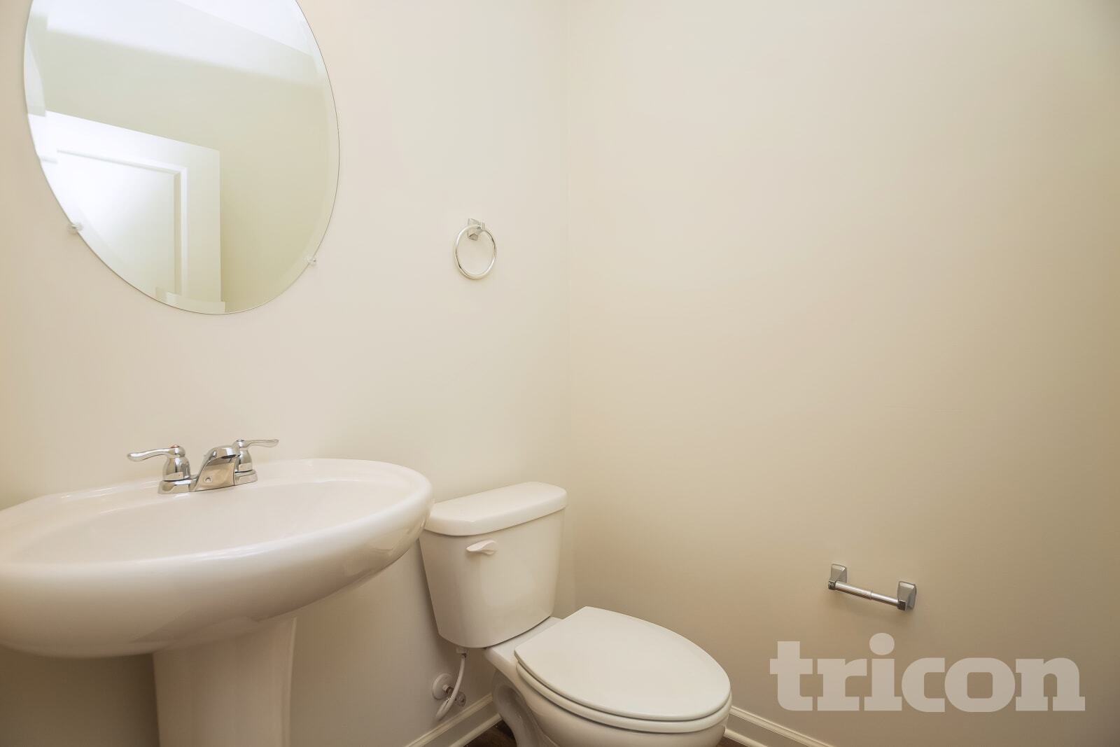 Building Photo - 170 Alexander Ln