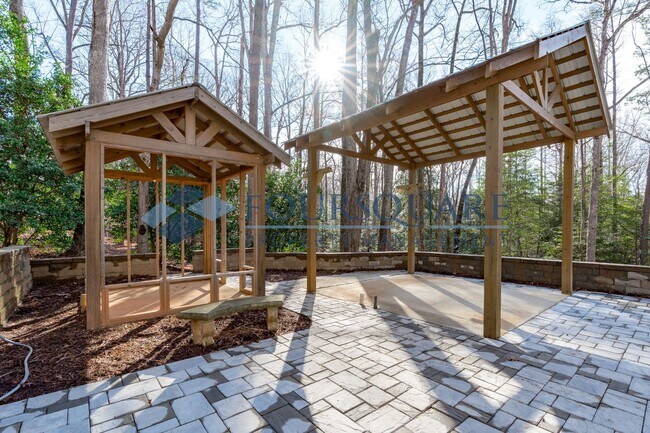 Building Photo - Single Family | One-acre lot in Powell Far...