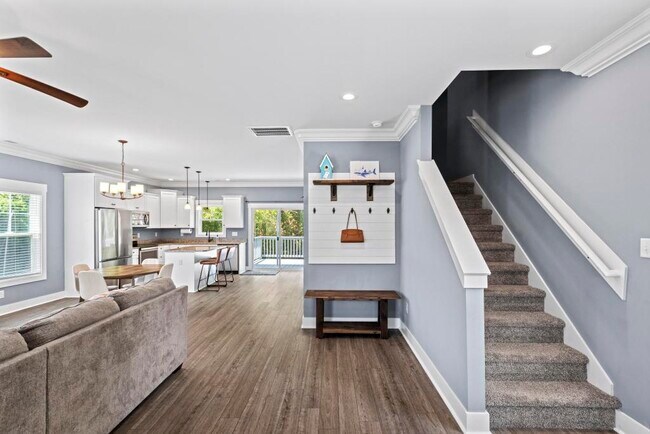 Building Photo - 205 Bangor Ct