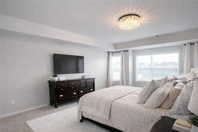 Building Photo - 182 Woodhouse Cir