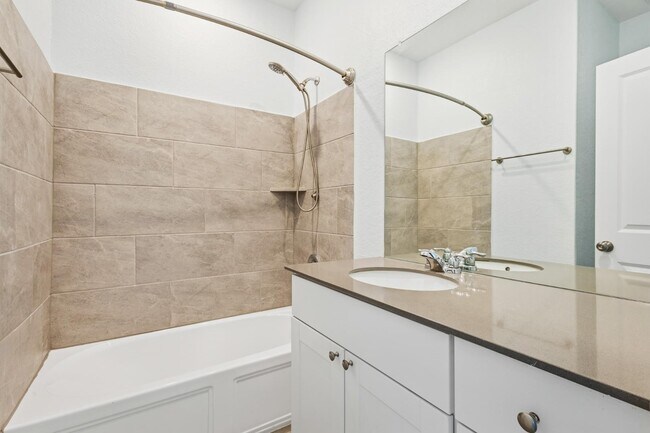 Building Photo - 5340 Cloves Cv
