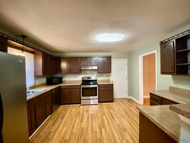 Building Photo - 1016 Arnold Rd