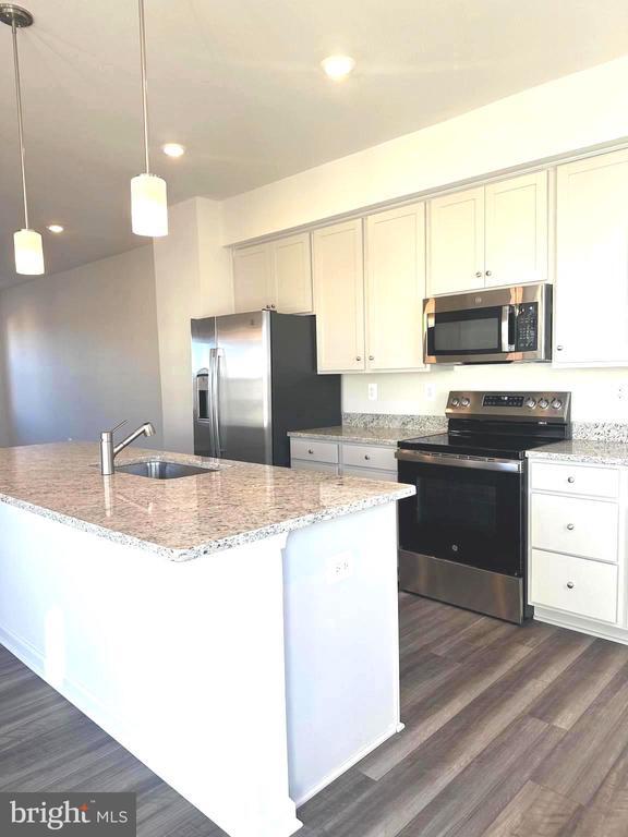 Building Photo - 57 Brookfield Mews