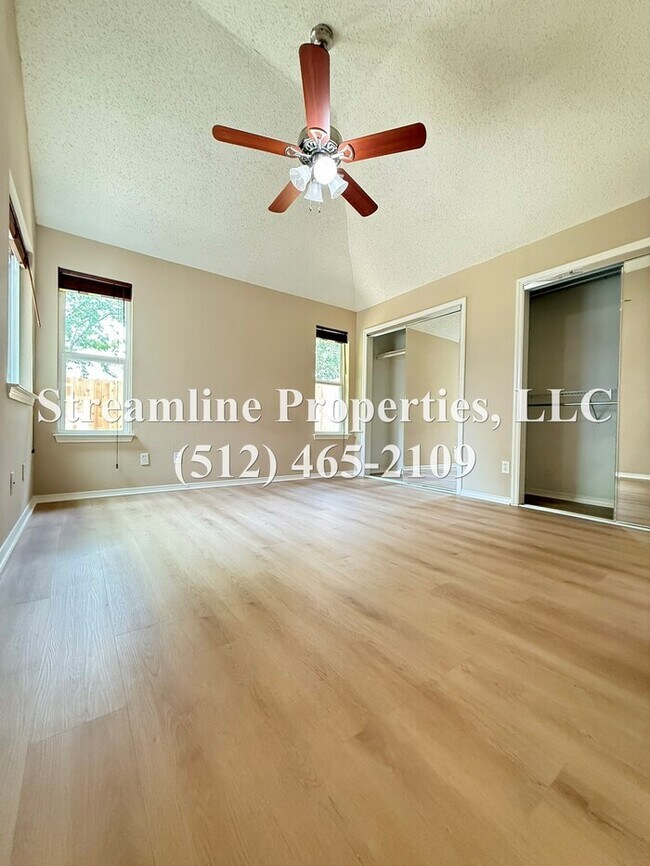 Building Photo - Charming 3 bedroom, 2 bath off Wells Branch
